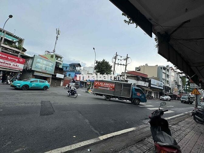Mặt bằng mặt tiền đoạn 2 chiều Hồ Văn Huê