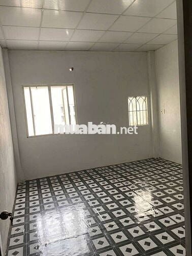 Nhà 1 lầu 2 phòng ngủ 2 tollet.hẻm chợ Bình Thành