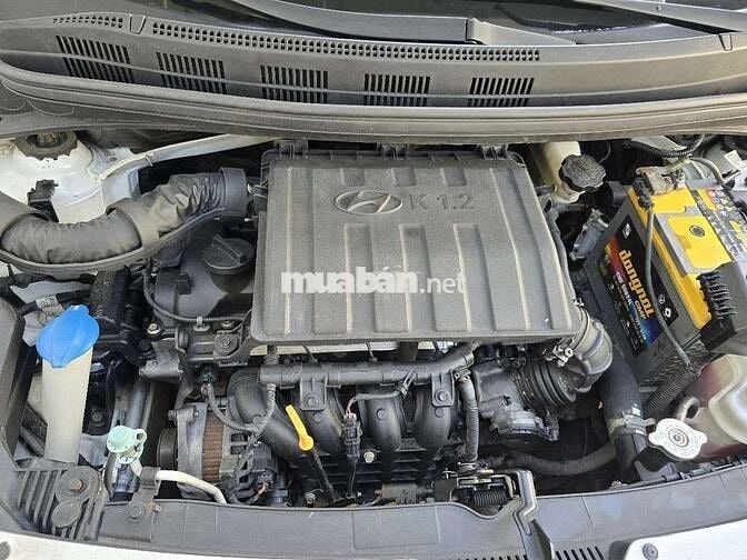 Hyundai i10 Base 2019 số sàn 5 chỗ màu trắng