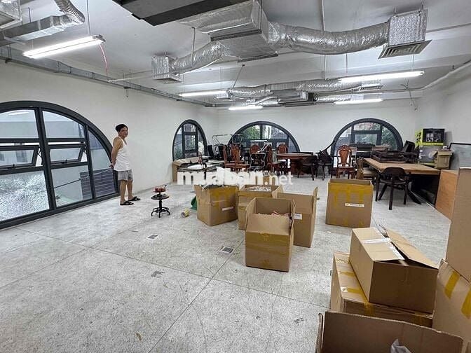 cho thuê sàn văn phòng rộng 120m2
