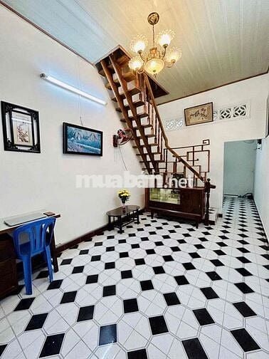 Nhà cho thuê hẻm xe hơi, trệt lầu, dt sử dụng 30m2