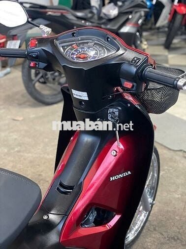 Xe máy Honda Wave 100 màu đỏ sản xuất 2023