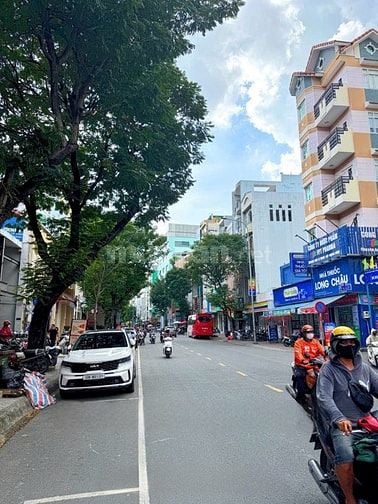 BÁN NHÀ MẶT TIỀN : 240 CAO THẮNG - P. 12 - Q. 10 - TPHCM.