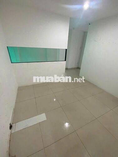 Cho thuê mặt bằng đường D4 Quận 7