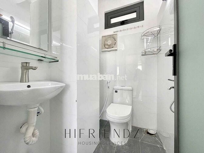Phòng trọ mới xây . 📍 Tô Hiệu , Tân Phú , 10p tới Văn Hiến