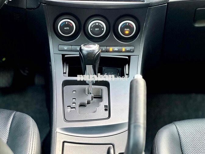 Mazda 3 2013 S 1.6 AT - 11000 km