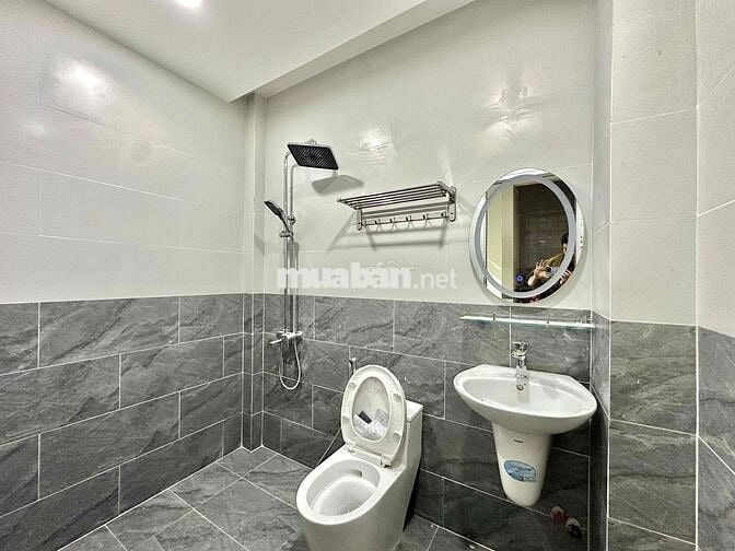 Căn hộ tách bếp mới xây đang setup 100% gần Landmark