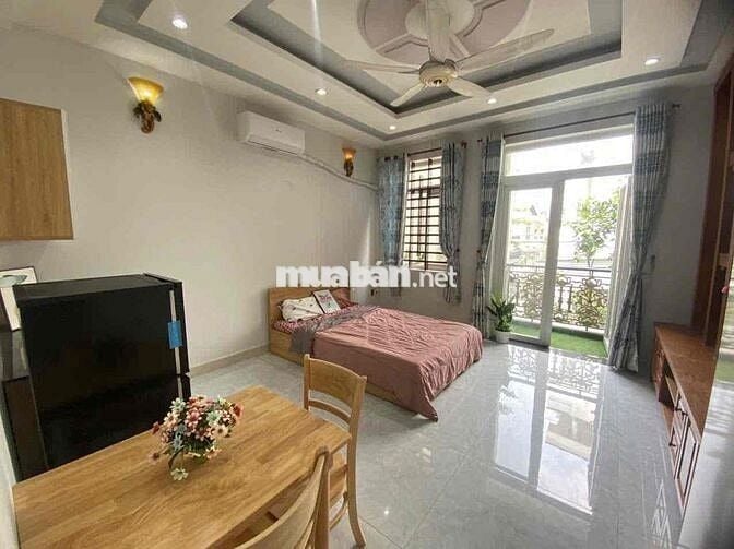 CĂN HỘ BAN CÔNG FULL NỘI THẤT NGAY TRUNG TÂM TÂN BÌNH