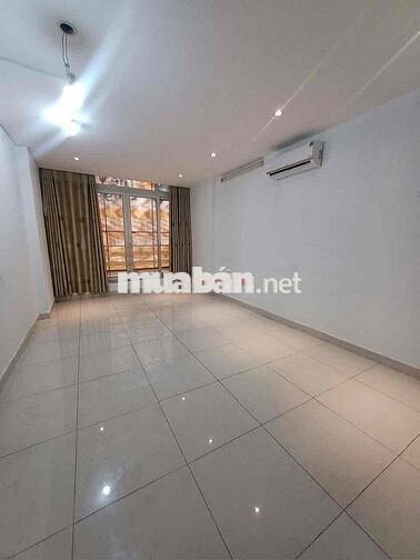 CHO THUÊ NHÀ MẶT TIỀN HUỲNH KHƯƠNG NINH QUẬN 1