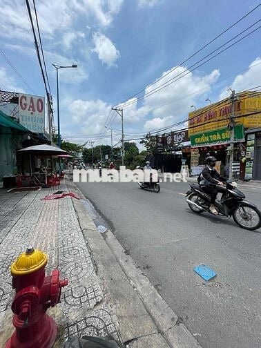 mt trương thị hoa gần chợ hạt điều. 5*30 1lầu 14,3tỷ tl