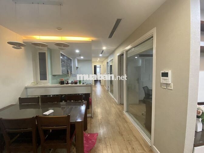 Hot - MD Complex - Mỹ Đình 147m2 3PN đồ cơ bản, căn góc giá 16tr/th