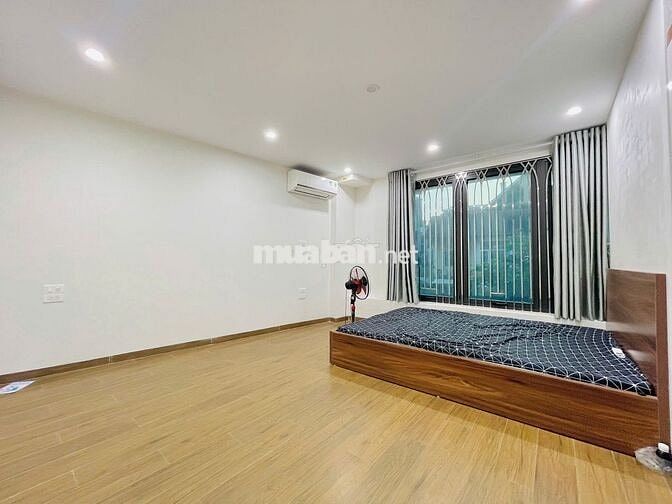 245 Đường Lạc Long Quân, Tây Hồ 2N1K