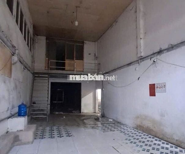 Kho diện tích 250m2 ở Đường Trần Trọng Cung cần cho thuê gấp