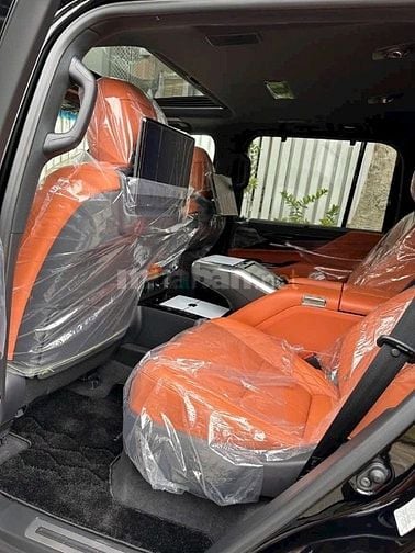 Bán lexus LX600 VIP màu Đen, sản xuất 2025, mới 100%. Xe giao ngay.