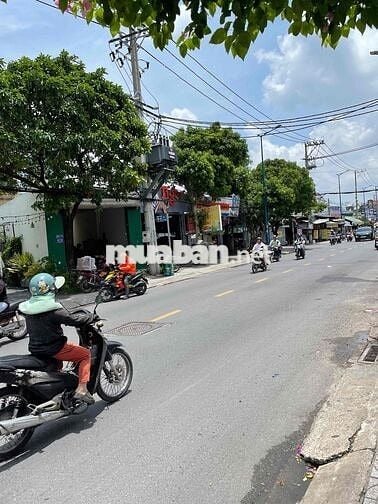 mt trương thị hoa gần chợ hạt điều. 5*30 1lầu 14,3tỷ tl