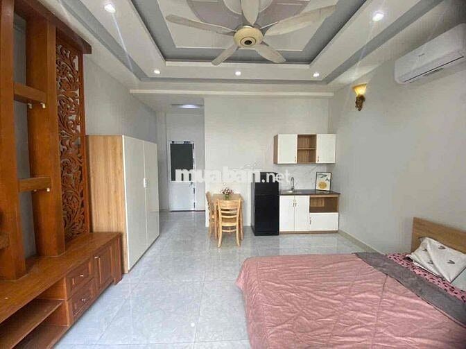 CĂN HỘ BAN CÔNG FULL NỘI THẤT NGAY TRUNG TÂM TÂN BÌNH