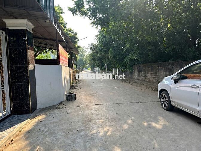ĐẤT MẶT ĐƯỜNG TRỤC CHÍNH KINH DOANH HÒA  GẦN QUỐC LỘ 21A