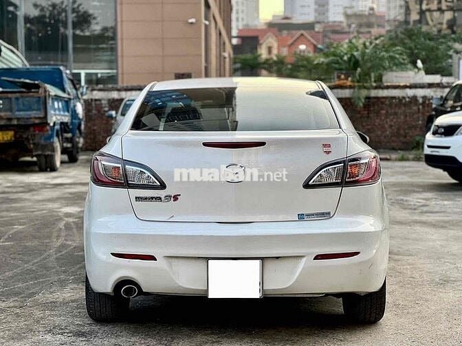 Mazda 3 2013 S 1.6 AT - 11000 km