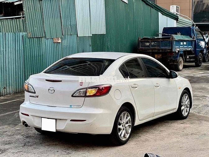Mazda 3 2013 S 1.6 AT - 11000 km