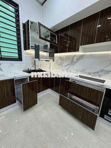 Nhà ở 1 lầu 1 trệt, tổng diện tích 70,4 m2, 2 phòng ngủ, 2 wc