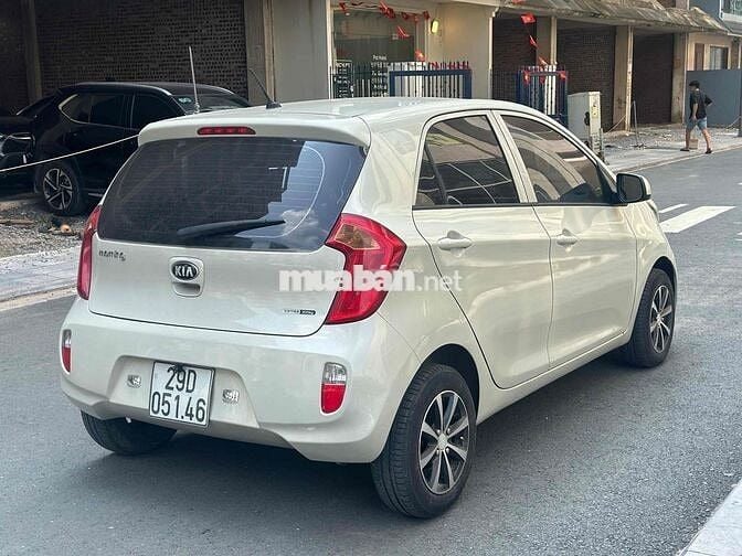 Kia Morning 2014 Van 1.0 AT - 105750 km