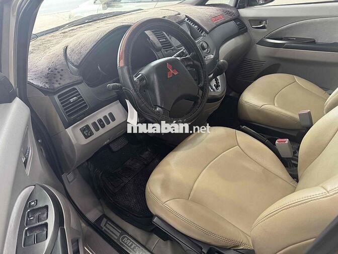 Mitsubishi Grandis 2005 2.4 AT - 170123 km