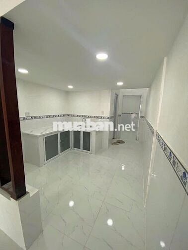 Bán nhà Trung tâm Quận 3 - 50m2 giá chỉ 4 tỷ nhỉnh SHR