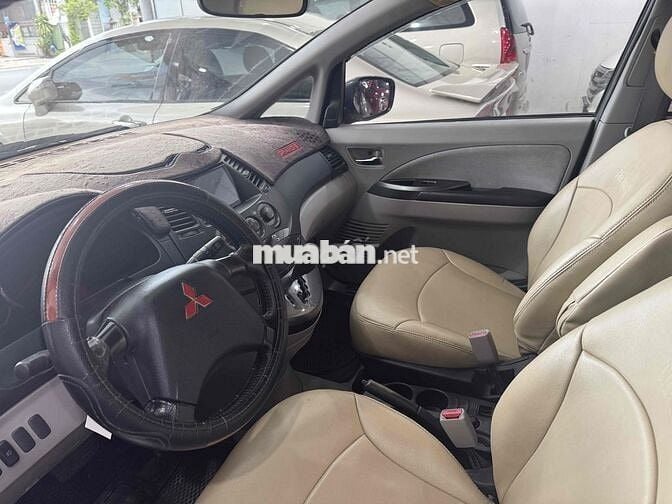 Mitsubishi Grandis 2005 2.4 AT - 170123 km