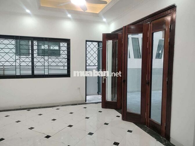 NHÀ XUÂN DIỆU 7 TẦNG THANG MÁY KHU TÂY Ở