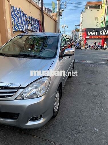 Toyota Innova 2009 G