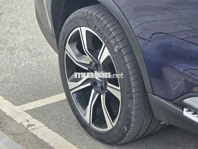 VinFast Lux SA2.0 2020 Premium 2.0 AT - 60000 km
