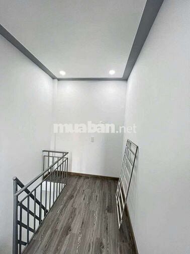 NHÀ CHÍNH CHỦ 1 LẦU Đ.TTH07 NGAY SIÊU THỊ MÊTRO,CẦU VƯỢT TÂN THỚI HIỆP
