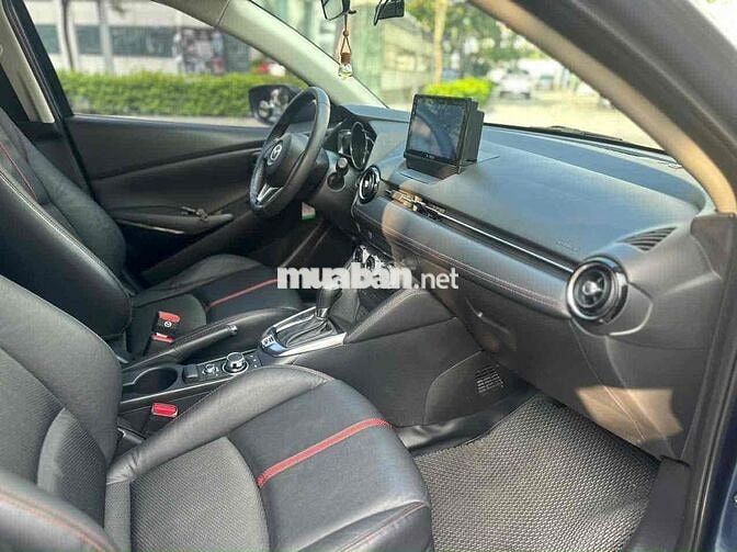 Mazda 2 2018  1.5 AT Sedan - 76000 km