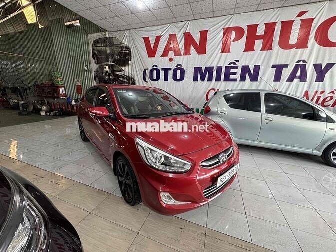 Hyundai Accent 2014 1.4 AT Hatchback - 910123 km