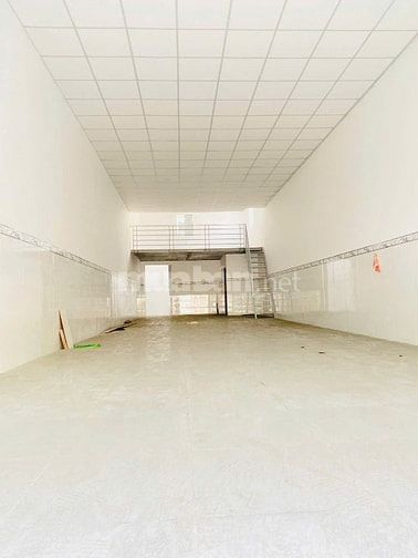 Cần cho thuê nhà mặt tiền gần trường Đại Học Y Dược