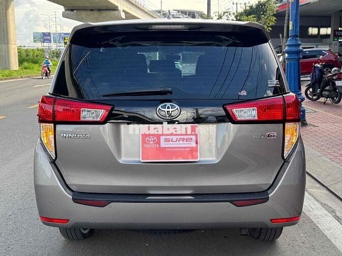 Toyota Innova G 2.0 AT 2022 màu đồng - 47000Km zin