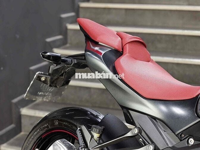 Z1000 Candy 2016 BẢO HÀNH ĐẦY ĐỦ