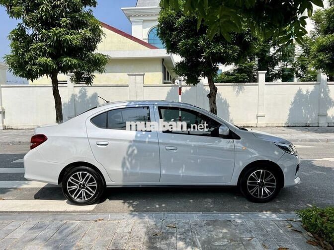 Mitsubishi Attrage 2022 số sàn màu trắng