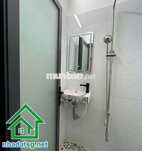 Nhà đẹp Đồng Đen, Tân Bình.
DT: 32m2 (4,2 x 7)m, 2PN - 2WC