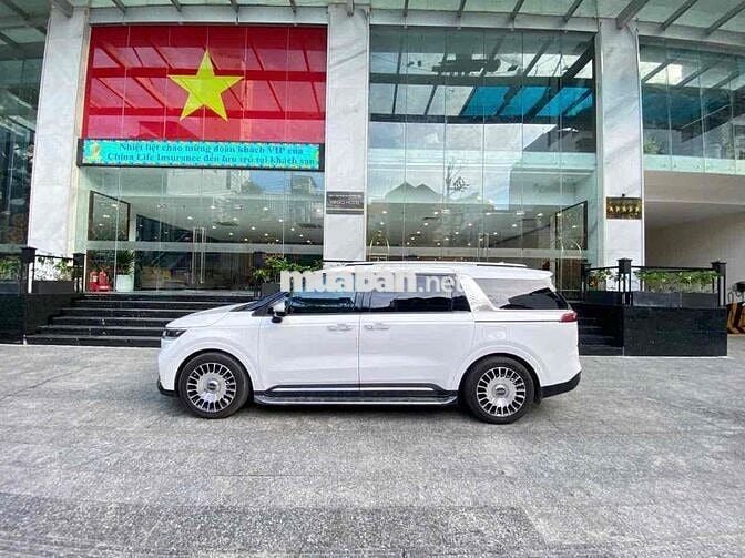 Kia Carnival 2022 2.2D Premium 7 chỗ - 117000 km