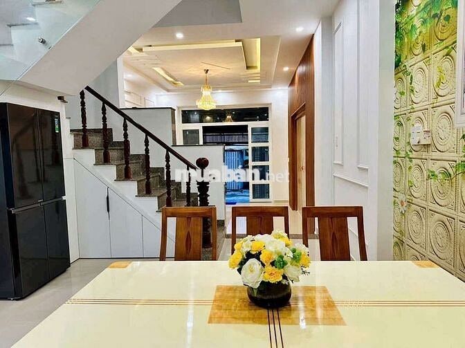 BÁN GẤP NHÀ CHÍNH CHỦ SHR MẶT TIỀN TX39