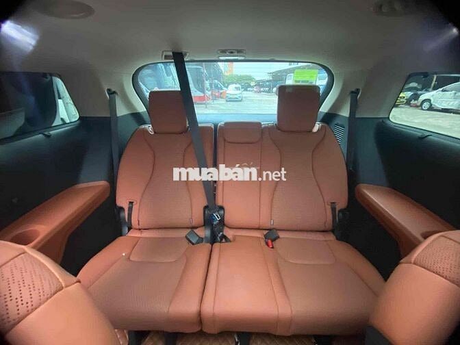 Kia Carnival 2022 2.2D Premium 7 chỗ - 117000 km