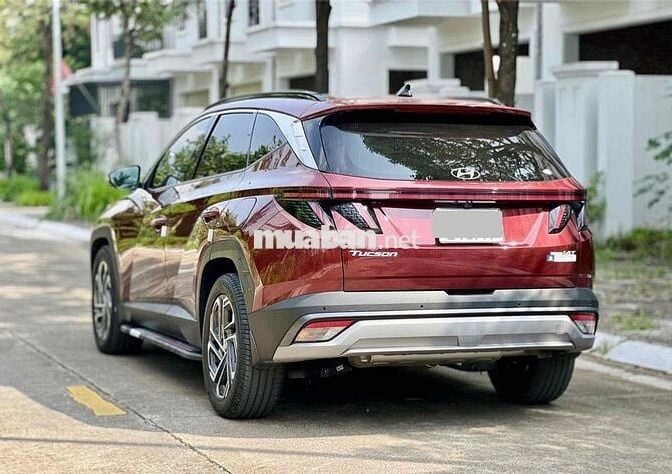 Hyundai Tucson 1.6 AT Turbo HTRAC sản xuất 2025