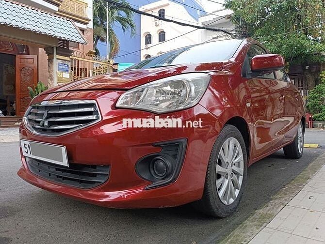 Cần bán Attrage 2020 số sàn, màu đỏ