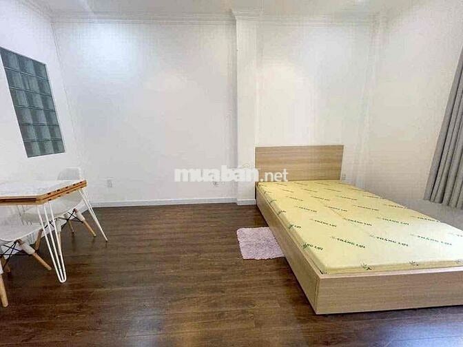 Cho thuê căn hộ Studio Cửa sổ Q4 gần ĐH Luật, ĐH Nguyễn Tất Thành