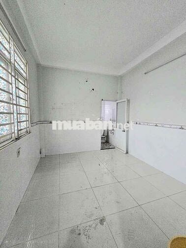 cho thiê nhà Tân kỳ tân quý kình doanh .3 tầng 4x18 giá 10tr 4pn 3 tol