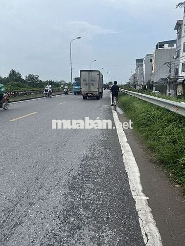 Ông chú nhờ bán nhà 4 tầng dân xây 40m2 khu vực Thuỵ Phương