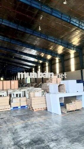 Cho thuê kho xưởng 1.200m2 có điện mặt trời tại KCN Bến Lức , Long An