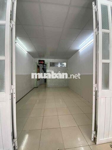 1 phút đi bộ ra Nguyễn Duy Ninh - Nhà rộng trống suót