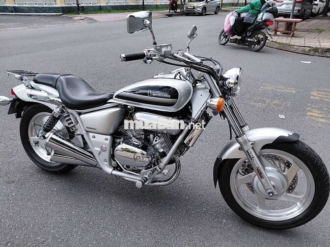Honda Magna 250